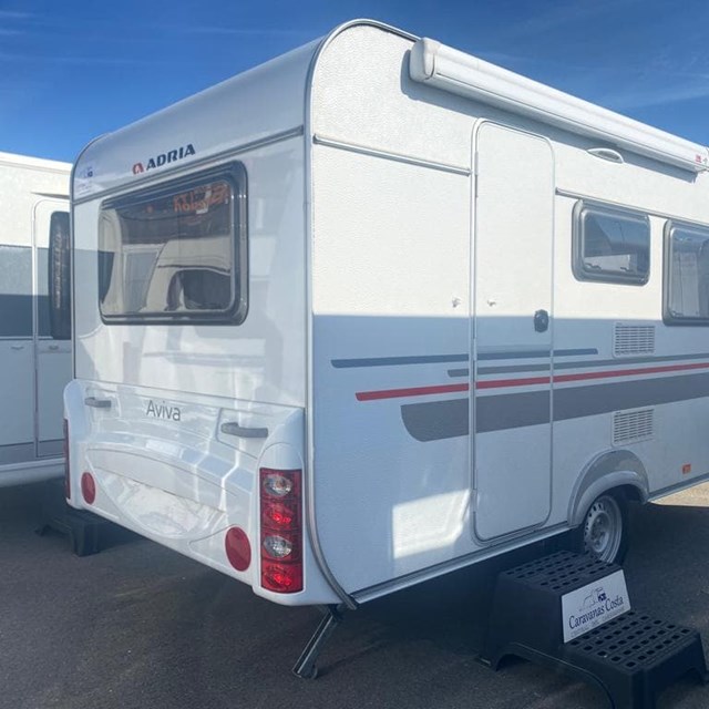 ADRIA AVIVA 370 DD -750KG CON PLACA SOLAR [VENDIDA]