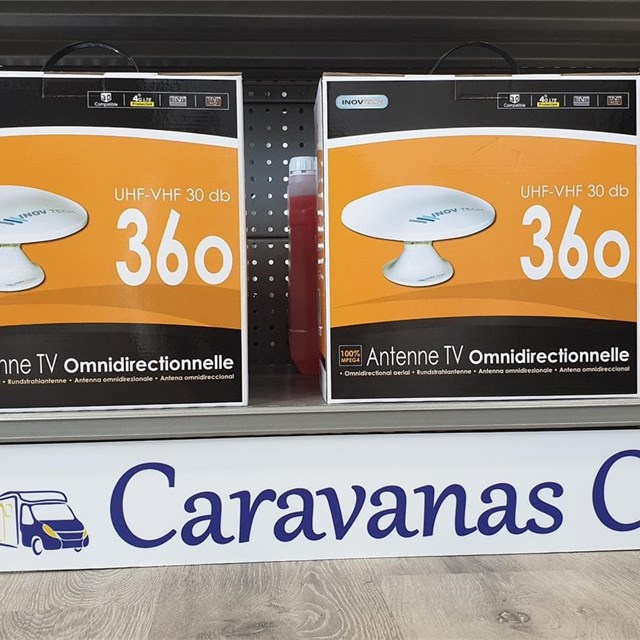 ANTENA UNIDIRECCIONAL DE 30db.