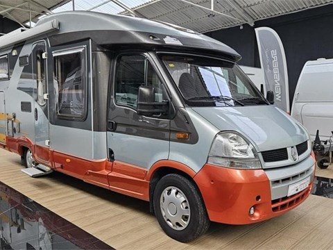 AUTOCARAVANA BURSTNER T675 DOS PLAZAS EN ASTURIAS 