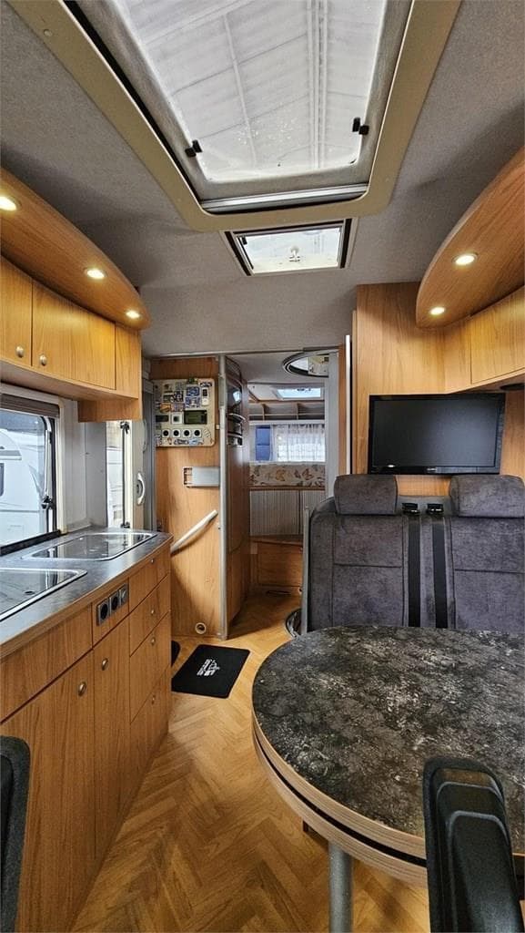 Foto 5 AUTOCARAVANA BURSTNER T675 DOS PLAZAS EN ASTURIAS 