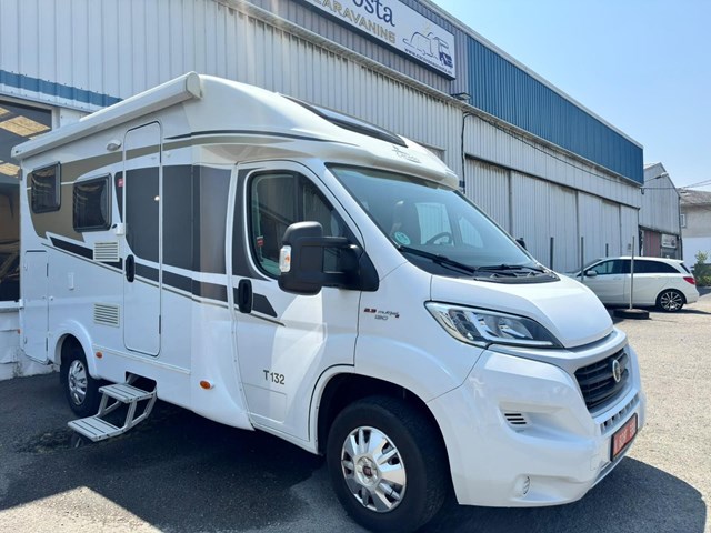 AUTOCARAVANA CARADO T132