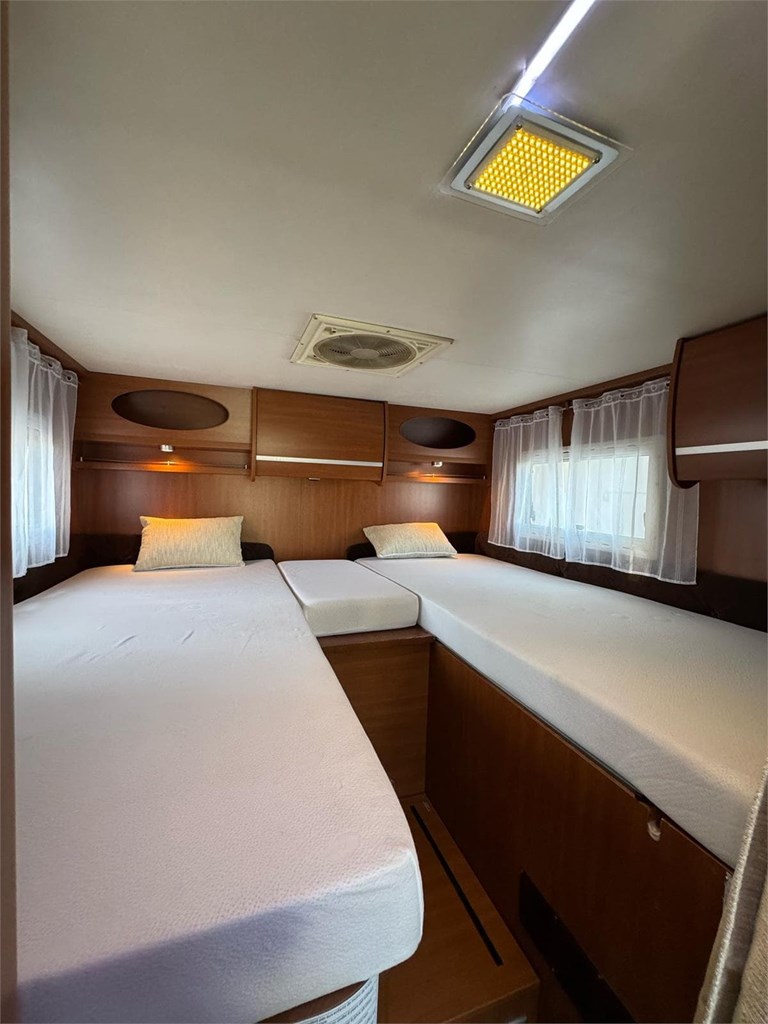 Foto 6 AUTOCARAVANA CHALLENGER MAGEO 109 CAMAS GEMELAS