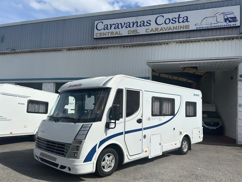 AUTOCARAVANA DETHLEFFS INTEGRAL 6 PLAZAS OCASION