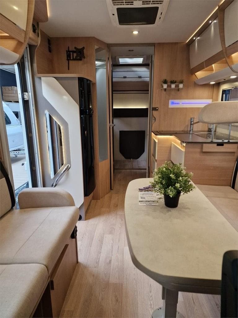 Foto 2 AUTOCARAVANA INTEGRAL ITINEO RAVELLER SC700 EN ASTURIAS [VENDIDA]