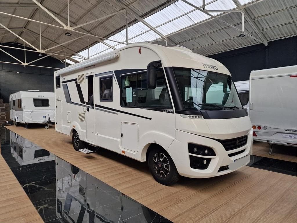 Foto 1 AUTOCARAVANA INTEGRAL ITINEO RAVELLER SC700 EN ASTURIAS 