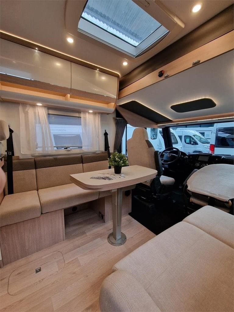 Foto 4 AUTOCARAVANA INTEGRAL ITINEO RAVELLER SC700 EN ASTURIAS 