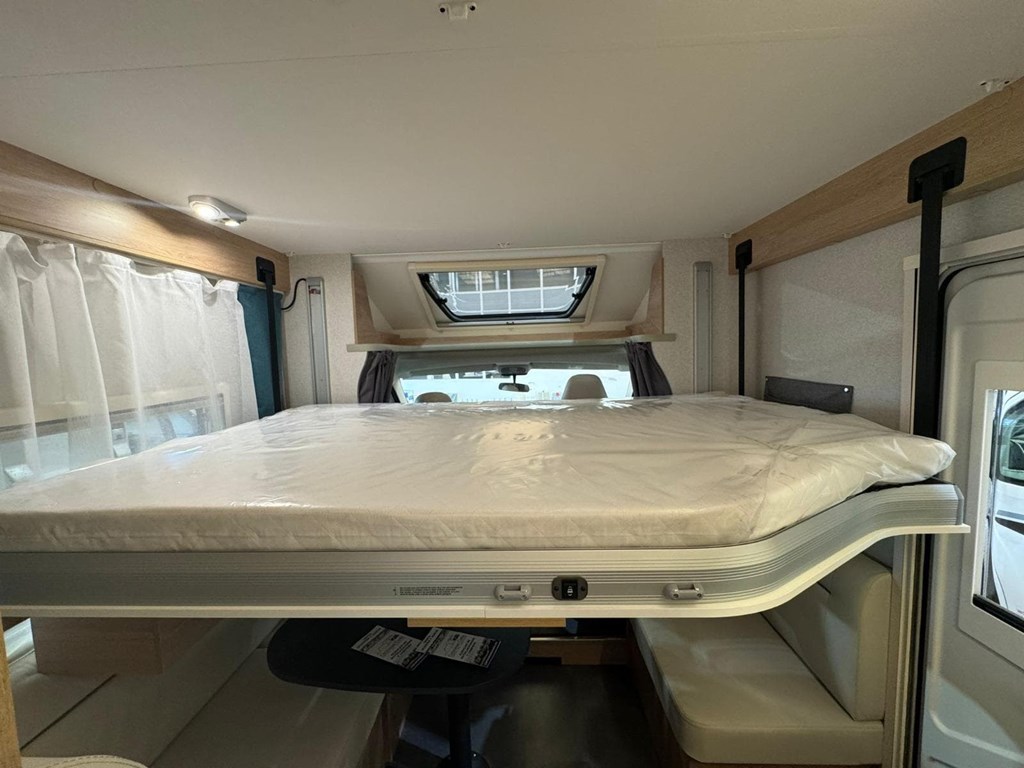 Foto 11 AUTOCARAVANA JOA CAMP 75Q CAMA ISLA NUEVO DISEÑO
