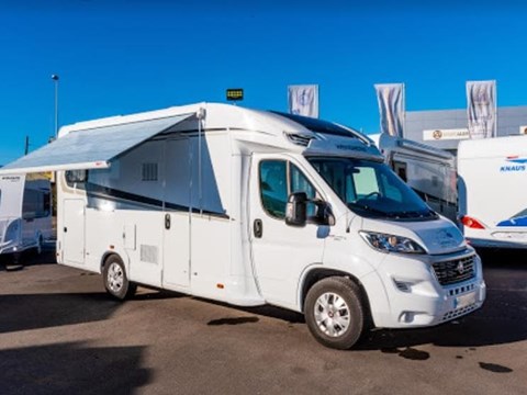 AUTOCARAVANA WEINSBERG 700 ME SEMINUEVA - CALIDAD ALEMANA Y FINANCIACIÓN [vendida]