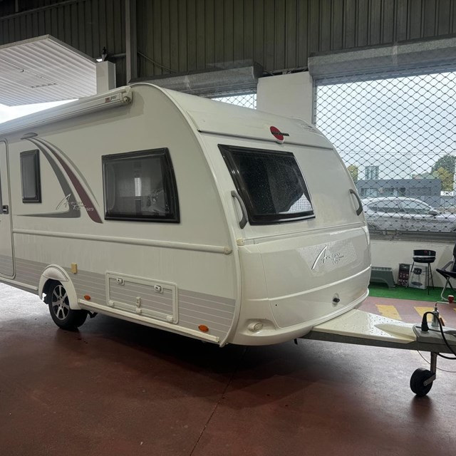 BURSTNER AVERSO 450TS  DOS AMBIENTES CON DUCHA INDEPENDIENTE [VENDIDA]