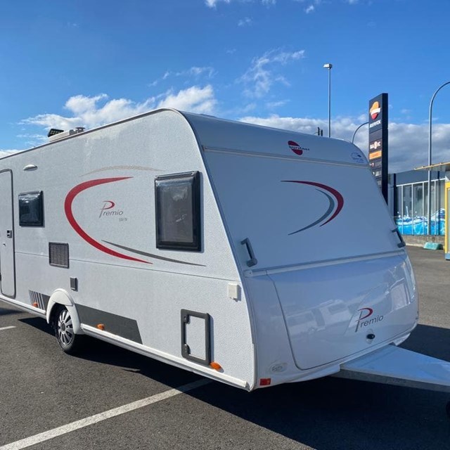 BURSTNER PREMIO 550 TK  3 AMBIENTES CON AIRE Y MOVER [VENDIDA]