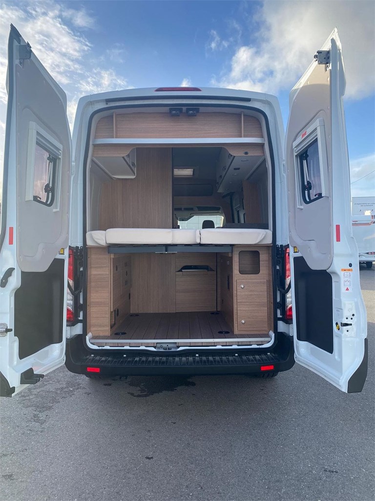 Foto 13 CAMPER KM 0 WEINSBERG CARABUS 600 MQ FORD IMPUESTOS INCLUIDOS
