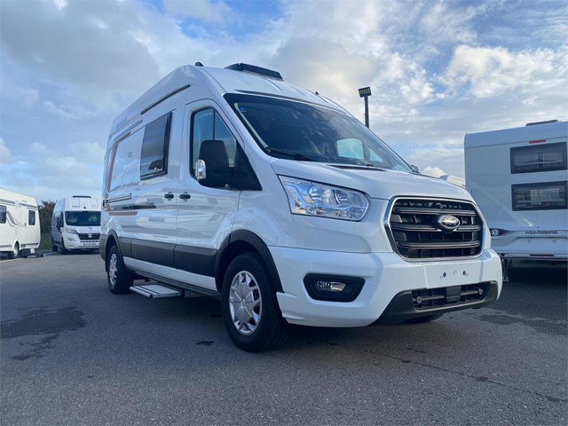 CAMPER KM 0 WEINSBERG CARABUS 600 MQ FORD IMPUESTOS INCLUIDOS
