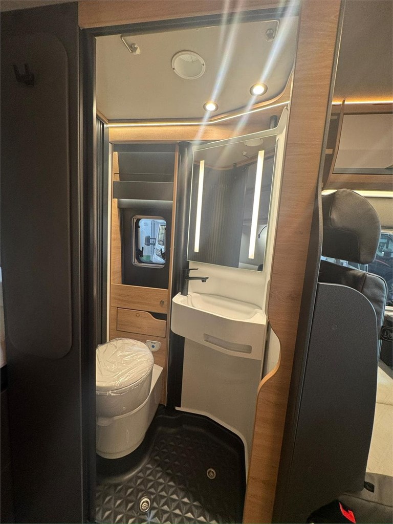 Foto 10 CAMPER KNAUS BOXLIFE 600 MQ PLATINUM SELECTION