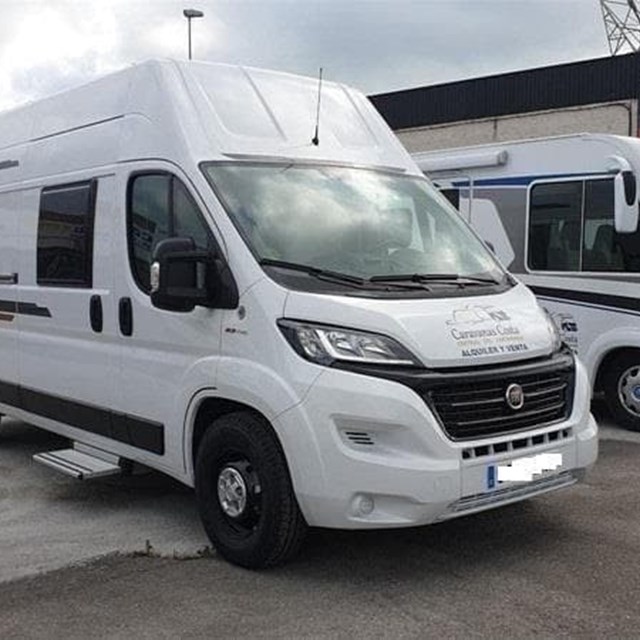 CAMPER WEINSBERG CARABUS 600 DQ SEMINUEVA [VENDIDA]