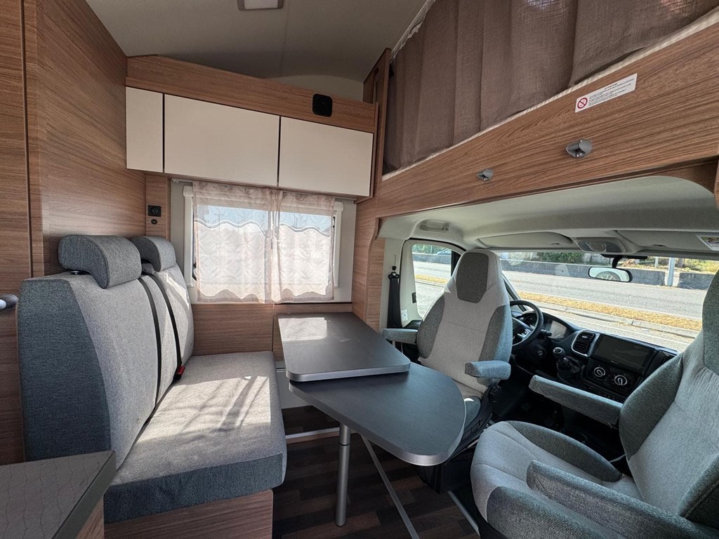 Foto 2 CAPUCHINA SEMINUEVA WEINSBERG CARAHOME 550MG