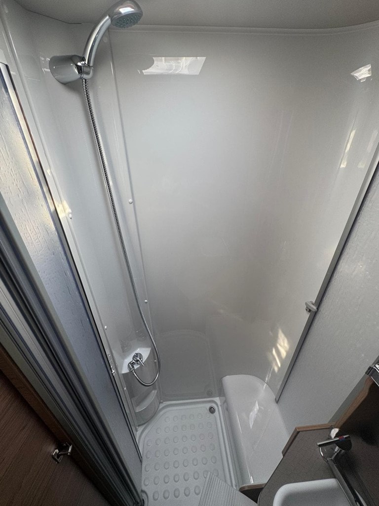 Foto 9 CAPUCHINA SEMINUEVA WEINSBERG CARAHOME 550MG