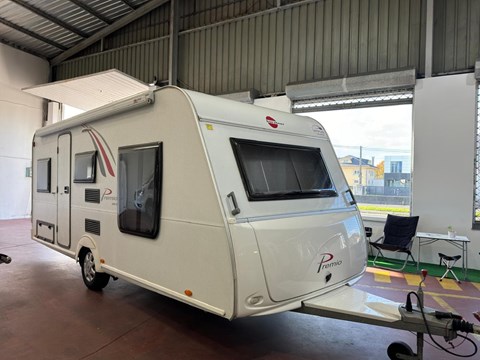 CARAVANA BURSTNER CON CAMA ISLA AIRE Y MOVER [VENDIDA]