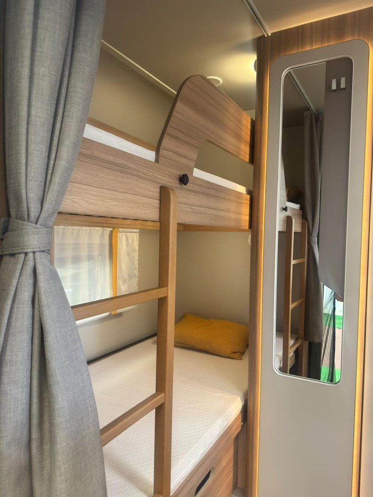 Foto 4 CARAVANA RUTERA WEINSBERG CARATWO 400 LK