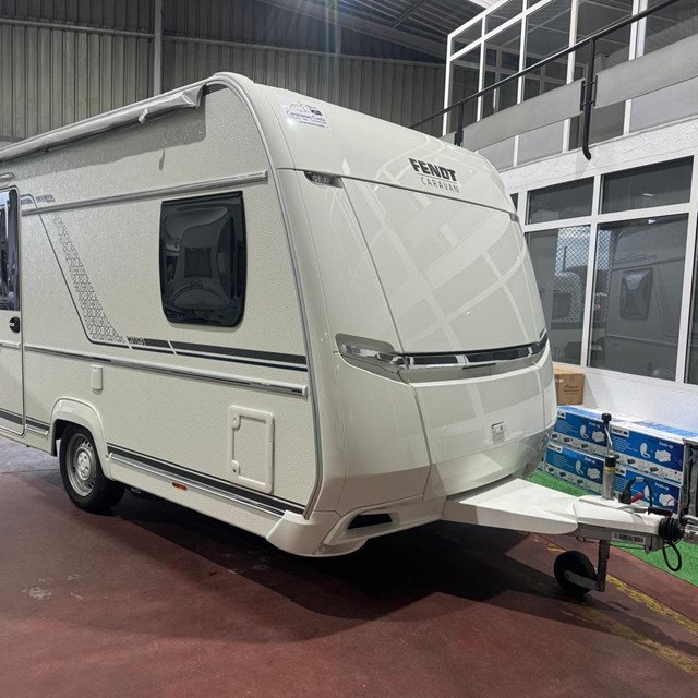 CARAVANA SEMINUEVA FENDT BIANCO ACTIVE 390 MODELO 2023 [VENDIDA]