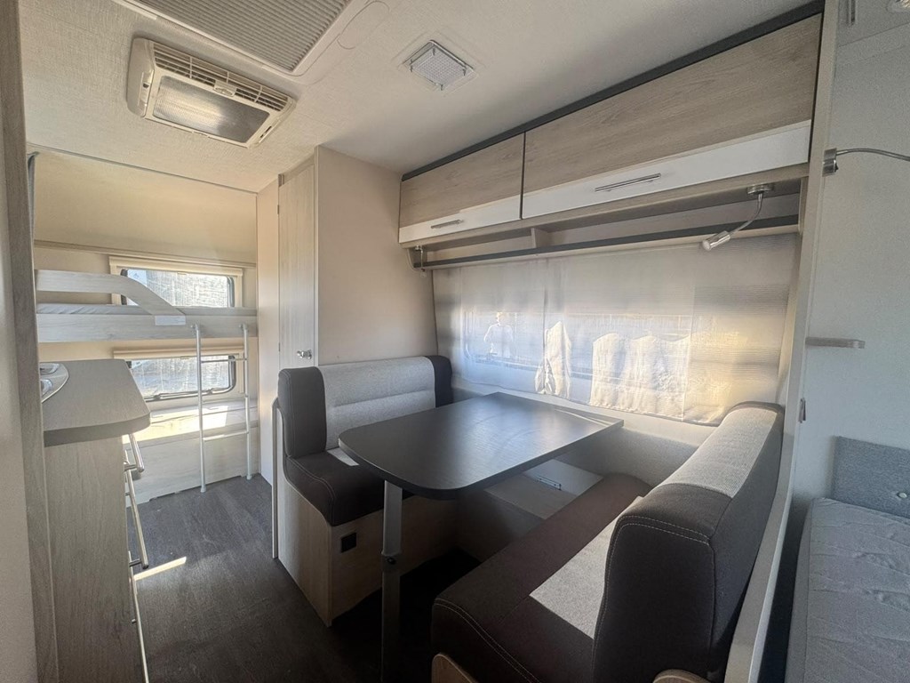 Foto 12 CARAVELAIR ANTARES FAMILY 486