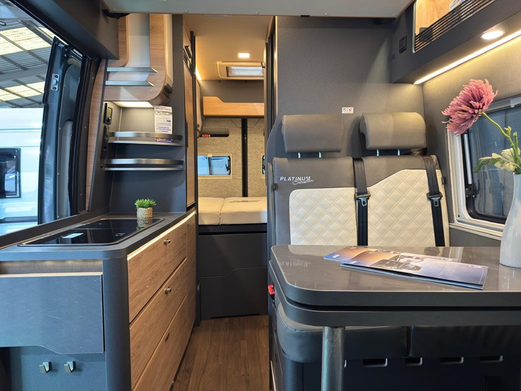 Foto 5 DISPONIBLE PARA RESERVA LA NUEVA Y RENOVADA KNAUS BOXLIFE 600DQ PLATINUM SELECTION 2026