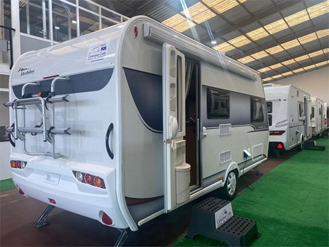 HOBBY 470 KMF ONTOUR 3 AMBIENTES MUY EQUIPADA [VENDIDA]