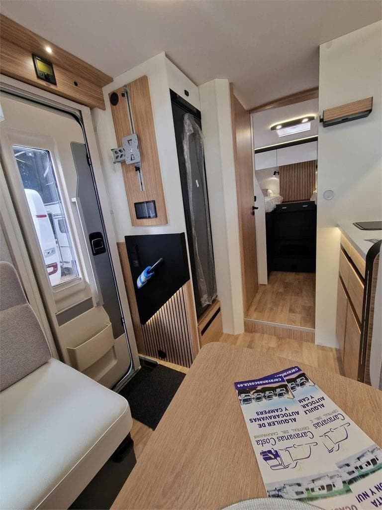 Foto 3 INTEGRAL PILOTE G 720FGJ EDICIÓN SELECTION EN ASTURIAS [VENDIDA]