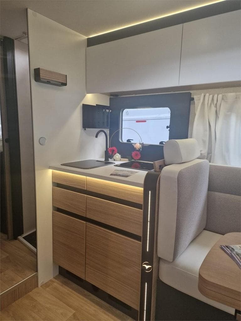 Foto 4 INTEGRAL PILOTE G 720FGJ EDICIÓN SELECTION EN ASTURIAS [VENDIDA]