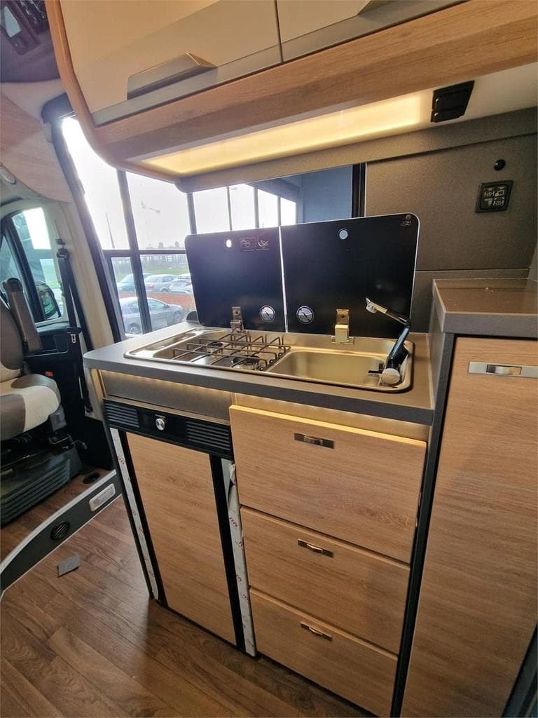Foto 4 KNAUS BOXLIFE 540MQ PLATINUM SELECTION EN ASTURIAS 