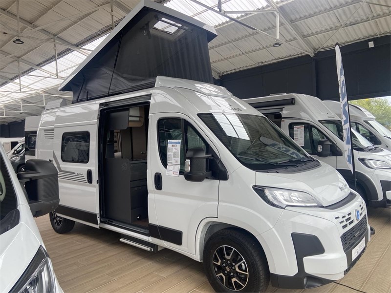 KNAUS BOXLIFE PRO 600 MQ CON TECHO ELEVABLE EN ASTURIAS 