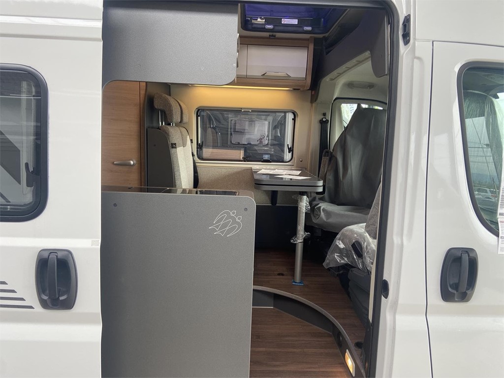 Foto 2 KNAUS BOXLIFE PRO 600 MQ CON TECHO ELEVABLE EN ASTURIAS 