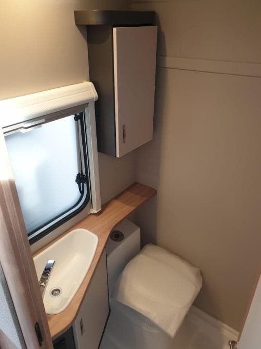 Foto 9 KNAUS SPORT 400 QD EN ASTURIAS