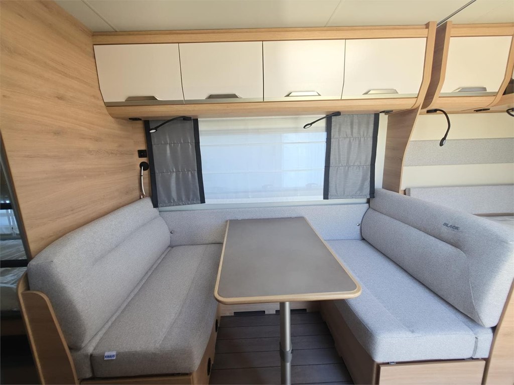 Foto 5 KNAUS SUDWIND 500 QDK BLACK SELECTION
