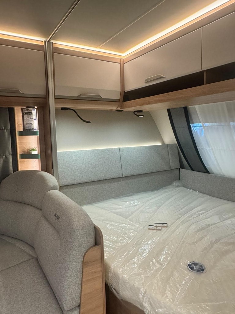 Foto 25 KNAUS SUDWIND 580 QS BLACK SELECTION