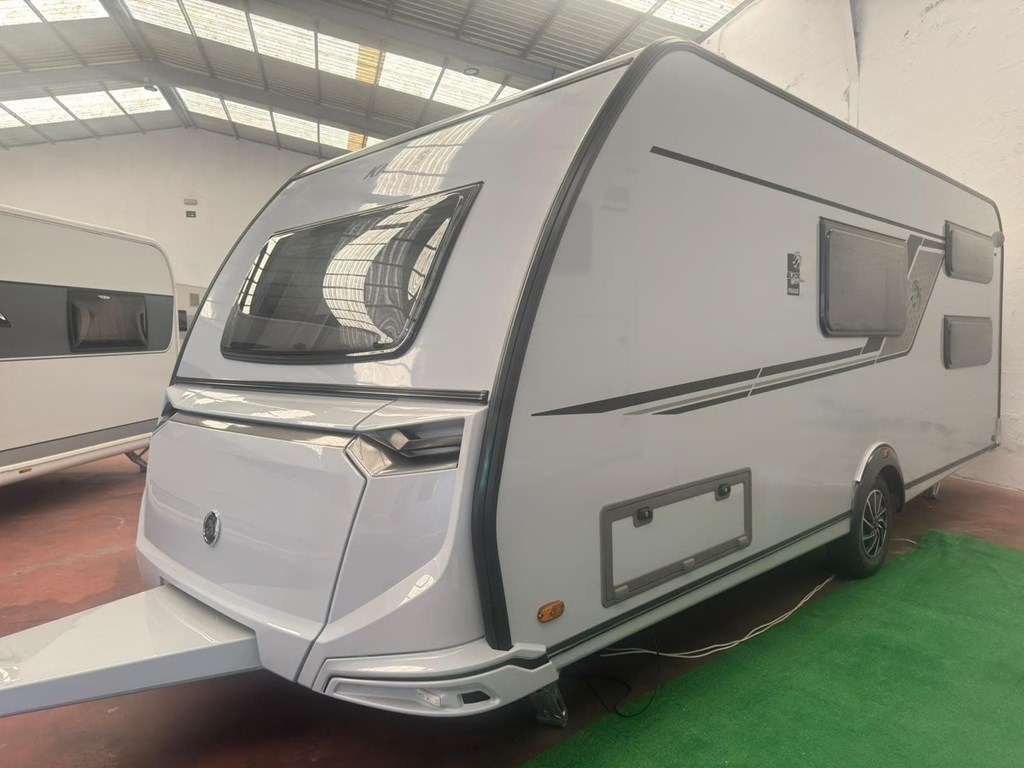 Foto 34 KNAUS SUDWIND 580 QS BLACK SELECTION