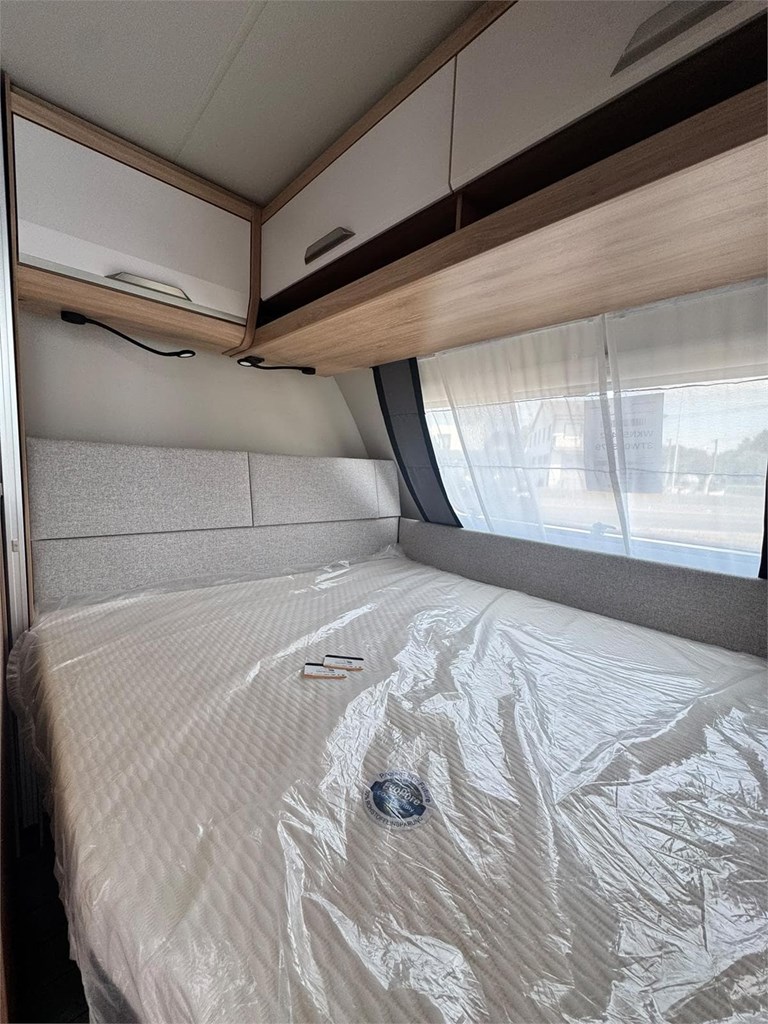 Foto 5 KNAUS SUDWIND 580 QS BLACK SELECTION