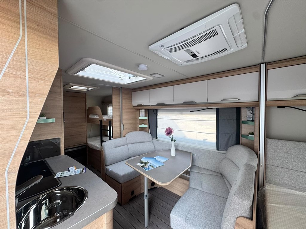 Foto 6 KNAUS SUDWIND 580 QS BLACK SELECTION