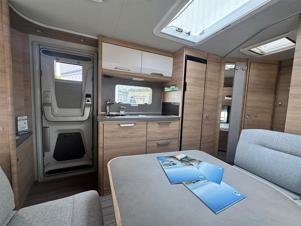 Foto 9 KNAUS SUDWIND 580 QS BLACK SELECTION