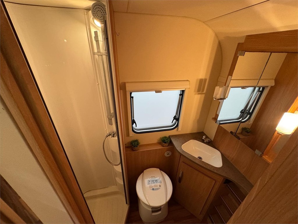 Foto 8 KNAUS SUDWIND 580 QS TRES AMBIENTES [VENDIDA]