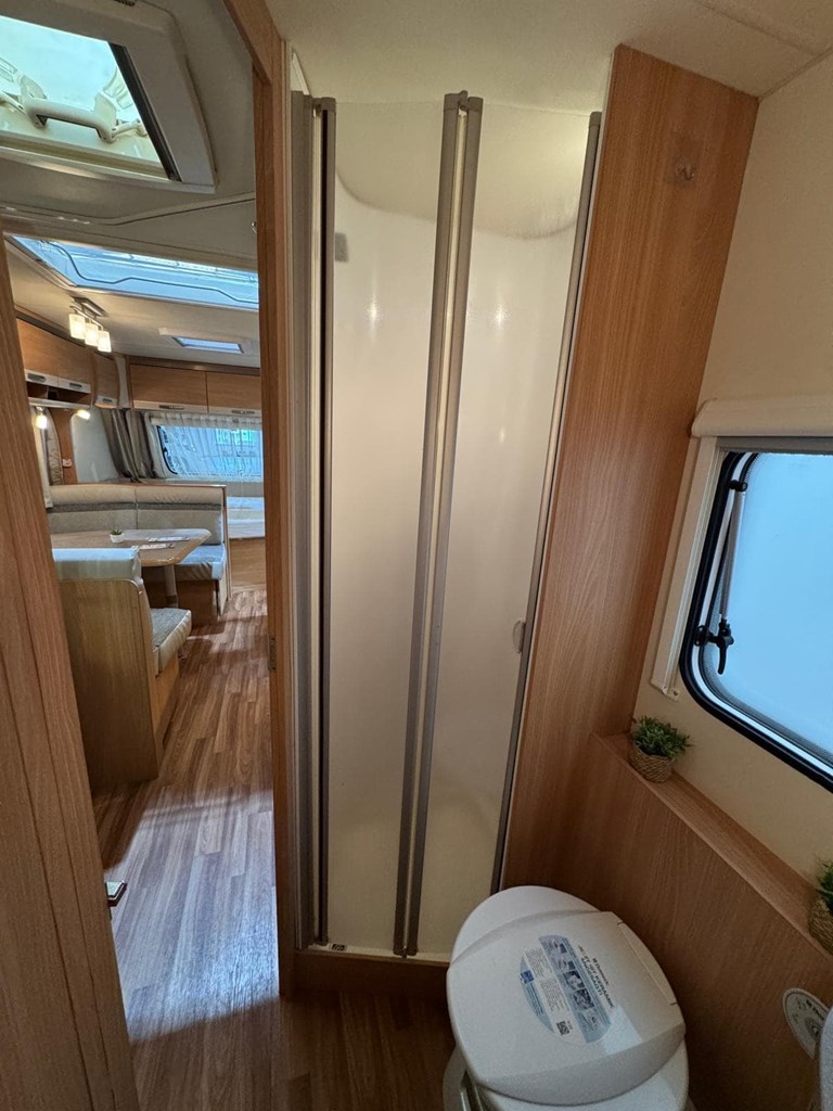 Foto 9 KNAUS SUDWIND 580 QS TRES AMBIENTES [VENDIDA]