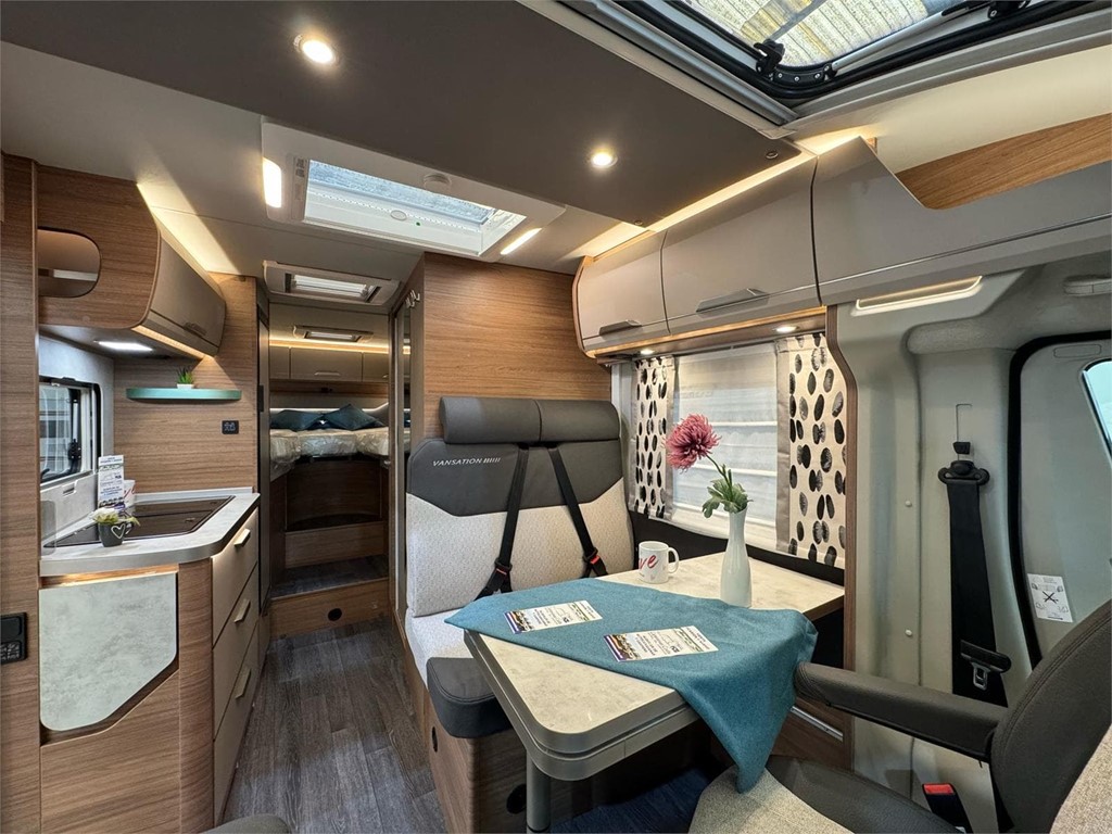 Foto 4 KNAUS VAN TI 650 MEG VANSATION CAMBIO AUTOMATICO 8V