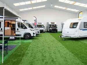 Los mejores destinos de verano para viajar en autocaravana en España