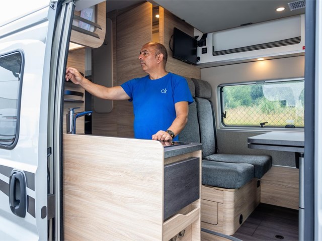 Mejora la comodidad de tu camper con 3 accesorios prácticos