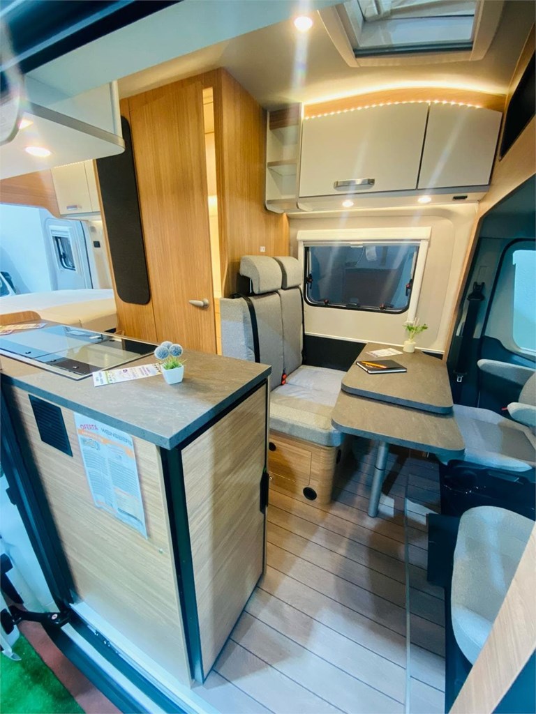 Foto 3 NOVEDAD CAMPER KM 0   WEINSBERG CARABUS 600 MQ FORD 