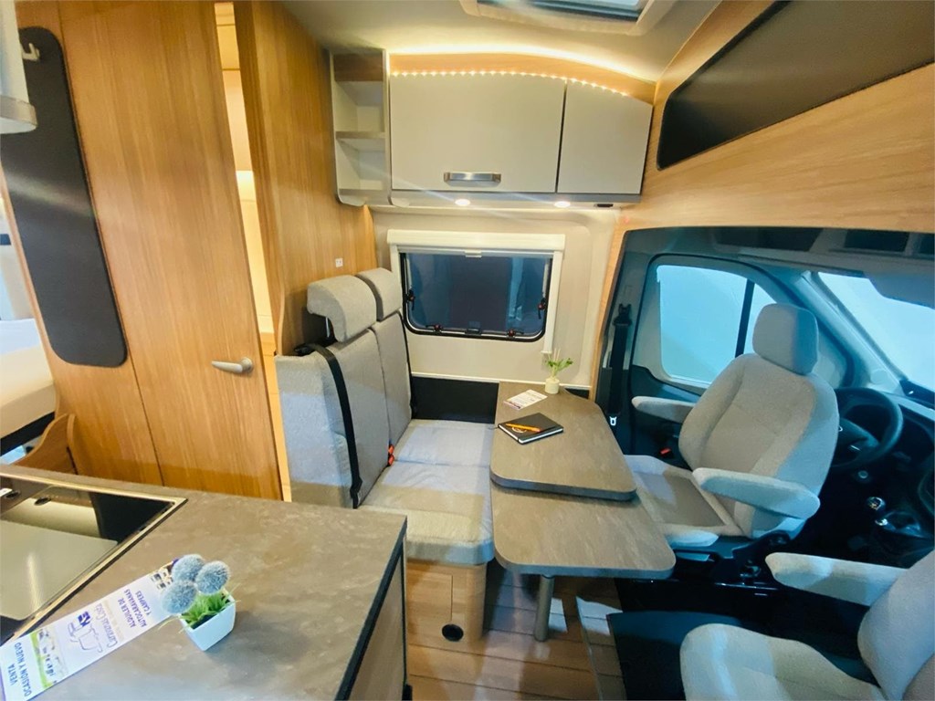 Foto 4 NOVEDAD CAMPER KM 0   WEINSBERG CARABUS 600 MQ FORD 