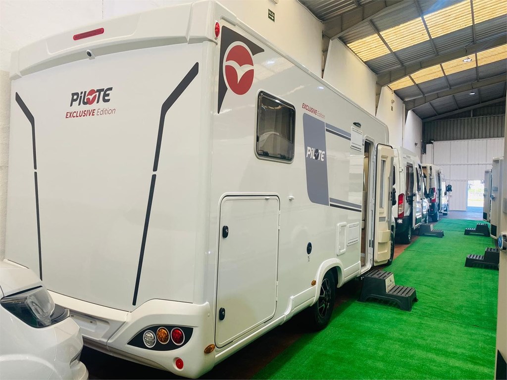 Foto 1 ¡NOVEDAD! KM 0 PILOTE P746 EXCLUSIVE EDITION CAMAS GEMELAS 