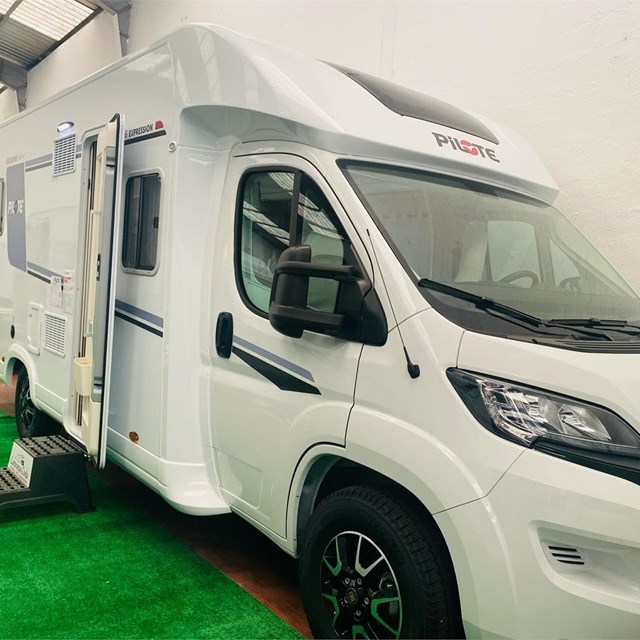 ¡NOVEDAD! PILOTE P746 EXCLUSIVE EDITION CAMA ISLA [VENDIDA]