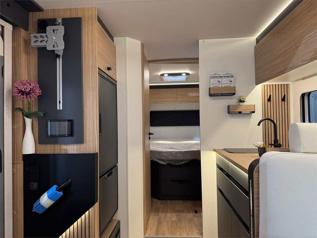 Foto 5 NUEVA AUTOCARAVANA INTEGRAL PILOTE G740 FC EXPRESSION CAMA ISLA 