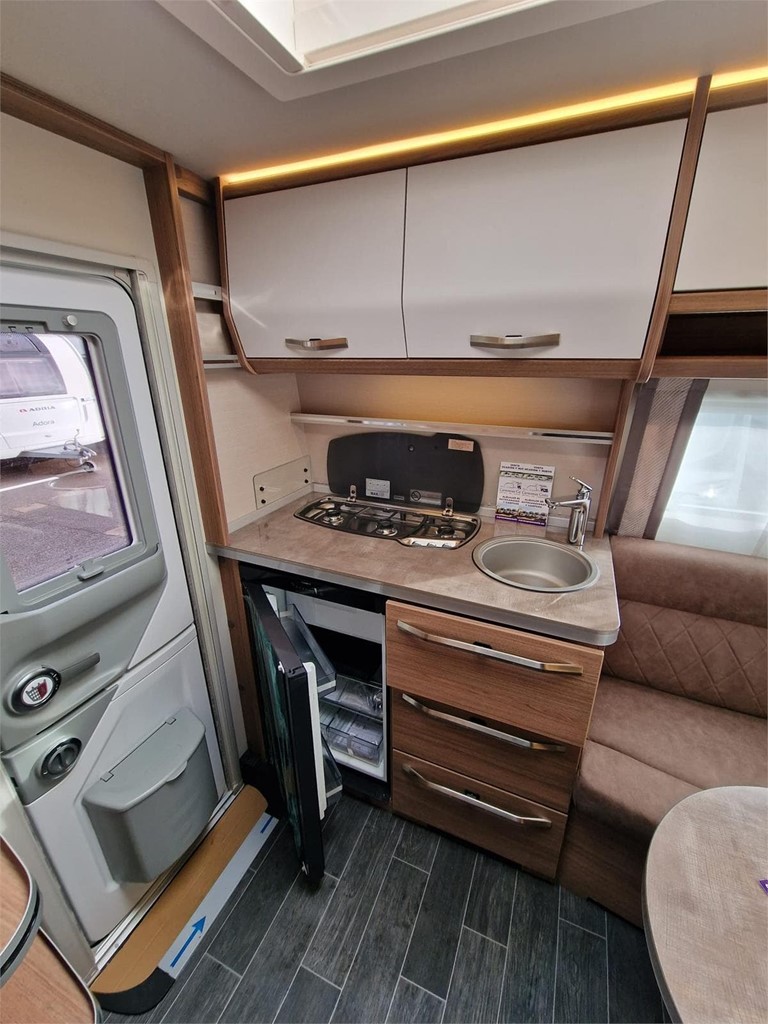 Foto 3 NUEVA CARAVANA ROSSINI 450 E FINEST EDITION  - CALIDAD ALEMNA - 