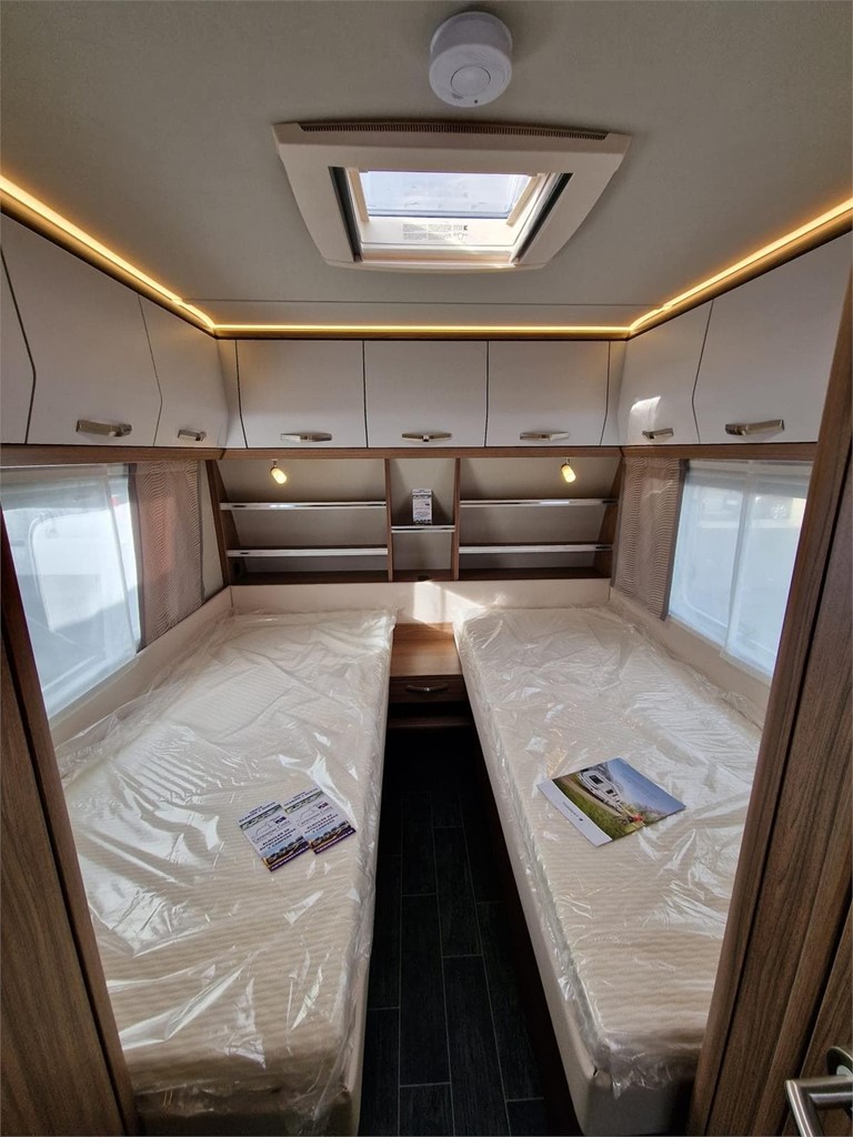 Foto 7 NUEVA CARAVANA ROSSINI 450 E FINEST EDITION  - CALIDAD ALEMNA - 